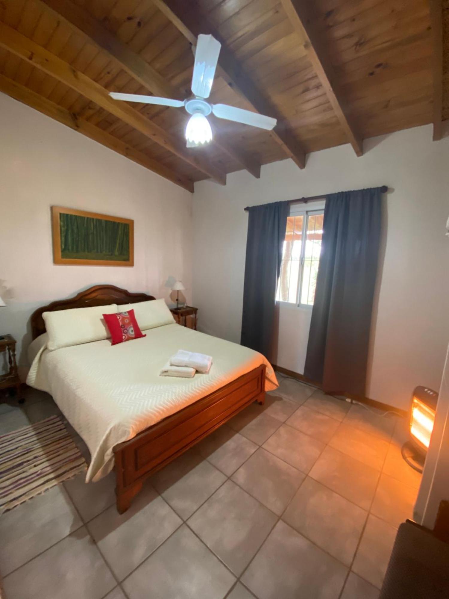 Holiday home Huesos 2 *